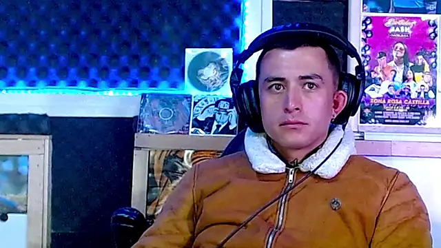 Snapshot of Darko0717 chatting on March 2025 12:25:02 AM Darko0717 online show from March 2025 12:25:02 AM