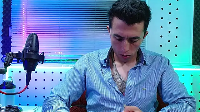 Darko0717 online show from April 2026 01:37:02 PM