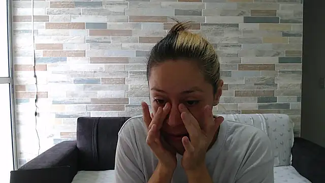 MommyMiaWs online show from September 2025 04:34:01 PM