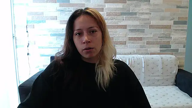 MommyMiaWs online show from October 2025 01:31:02 PM