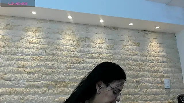 anette cooper online show from November 2025 04:04:01 AM