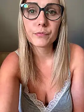 Leanymphoo online show from March 2026 10:48:02 AM