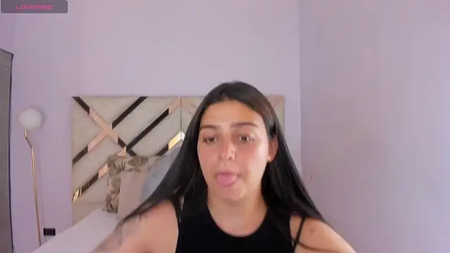 Snapshot of kylie_reyes chatting on May 2026 07:11:01 PM kylie reyes online show from May 2026 07:11:01 PM