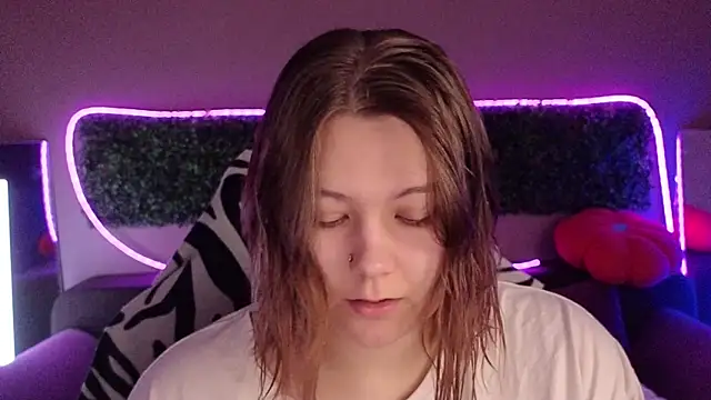 DjennaPalme online show from November 2025 02:21:01 AM