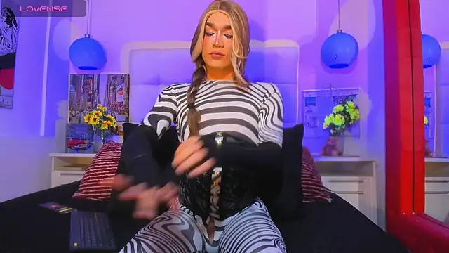 cinthya walker1 online show from April 2026 02:12:01 PM