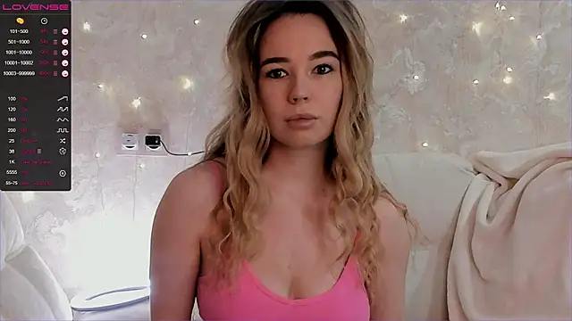 Snapshot of EvaSileZ chatting on September 2025 07:32:02 AM EvaSileZ online show from September 2025 07:32:02 AM