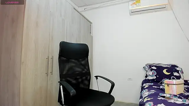 Snapshot of tracycum chatting on September 2025 07:38:01 PM tracycum online show from September 2025 07:38:01 PM