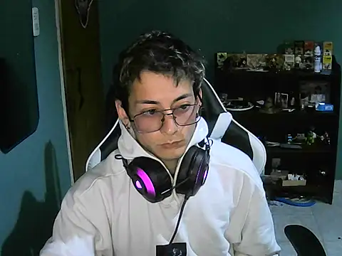 Snapshot of Jughead_16 chatting on November 2025 03:50:01 AM Jughead 16 online show from November 2025 03:50:01 AM