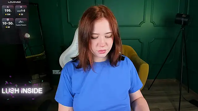 Pretty Alison online show from October 2025 02:25:01 PM