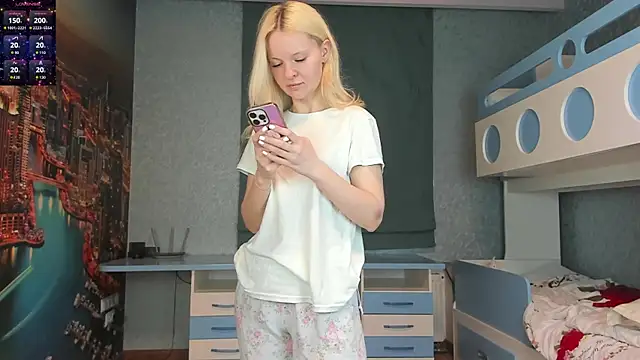 Snapshot of Masha_2002 chatting on May 2026 07:30:02 PM Masha 2002 online show from May 2026 07:30:02 PM