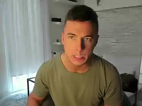 paulblack21 online show from February 2026 06:46:02 AM