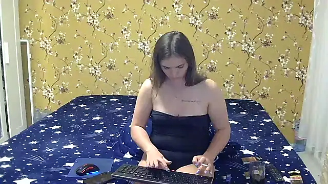 Karlabby online show from October 2025 03:36:01 PM