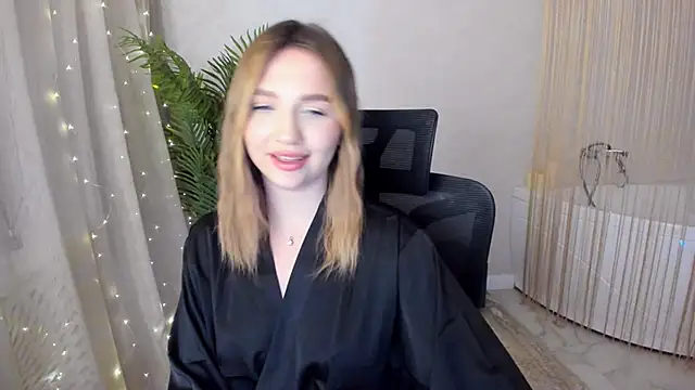 GracefulLook online show from January 2025 05:51:02 PM