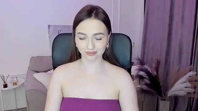 GracefulLook online show from March 2025 05:39:02 PM