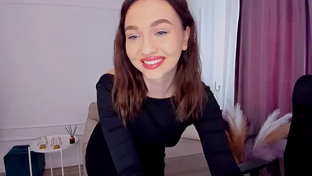 GracefulLook online show from March 2025 07:46:02 AM