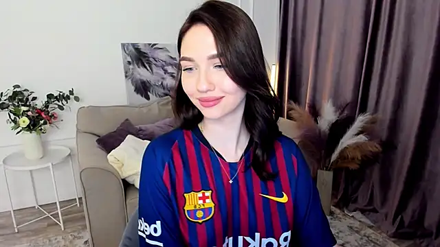 GracefulLook online show from September 2025 08:00:02 PM