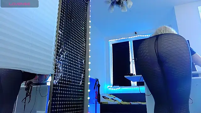 Snapshot of wickedxqueen chatting on April 2026 12:53:02 PM wickedxqueen online show from April 2026 12:53:02 PM