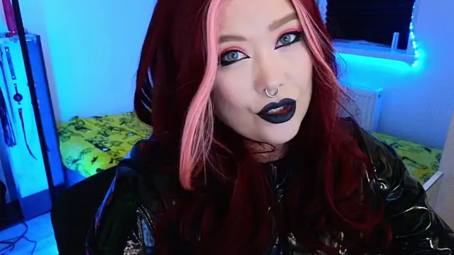 Snapshot of wickedxqueen chatting on May 2026 09:53:01 PM wickedxqueen online show from May 2026 09:53:01 PM