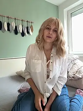 LaurenSommer online show from November 2025 08:48:02 AM