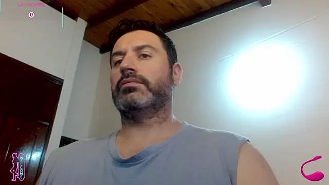 Snapshot of rodrher81 chatting on May 2026 04:01:02 PM rodrher81 online show from May 2026 04:01:02 PM