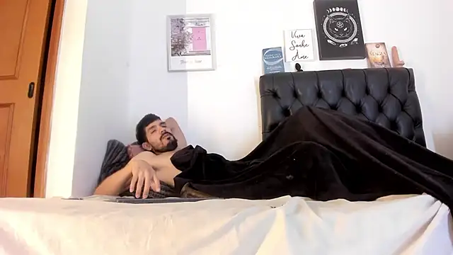 JohanyLatino online show from January 2025 06:43:01 PM