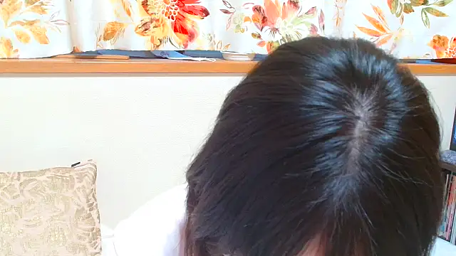 Snapshot of liliyRiSAcha-n chatting on October 2025 07:31:02 AM liliyRiSAcha-n online show from October 2025 07:31:02 AM