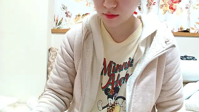 Snapshot of liliyRiSAcha-n chatting on January 2026 08:07:01 AM liliyRiSAcha-n online show from January 2026 08:07:01 AM