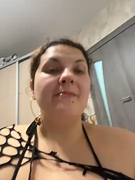 Taisia W online show from December 2025 06:41:01 AM