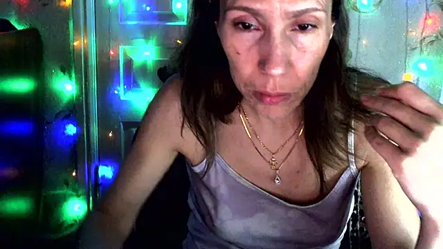 Ladywinter online show from April 2026 03:43:01 PM