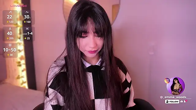 emma woods  online show from December 2024 12:16:02 PM