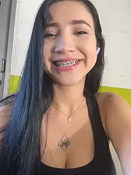 emma woods  online show from January 2025 09:11:02 PM