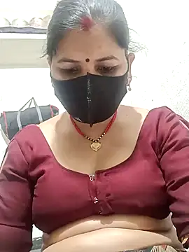 Snapshot of Riyaa-Devi chatting on February 2025 06:02:02 PM Riyaa-Devi online show from February 2025 06:02:02 PM
