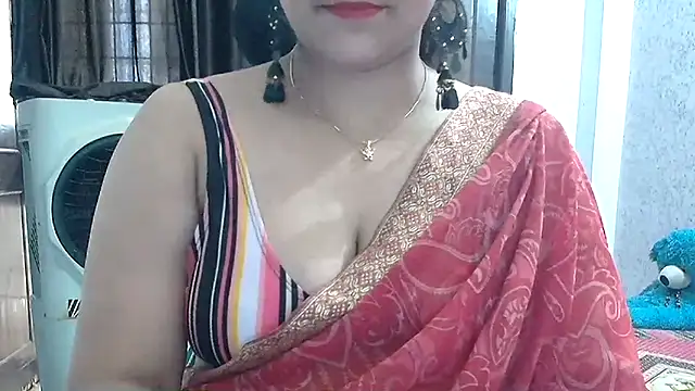 Snapshot of Maria_55 chatting on May 2026 05:35:02 AM Maria 55 online show from May 2026 05:35:02 AM