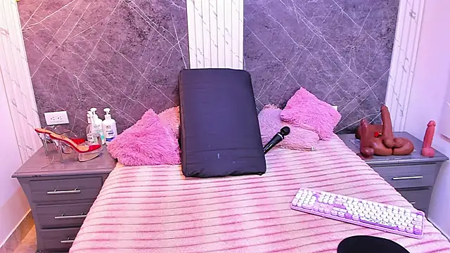 AndreaFletcher online show from February 2026 12:45:02 PM