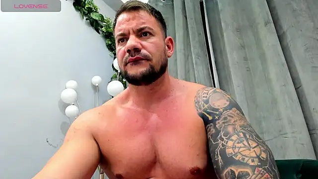 musclemonster31 online show from February 2025 10:14:02 PM