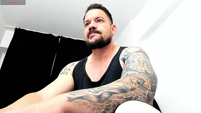 musclemonster31 online show from October 2025 06:57:01 AM