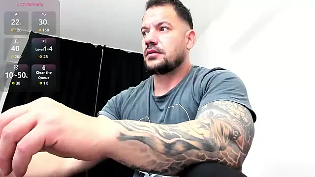 musclemonster31 online show from November 2025 06:38:02 AM