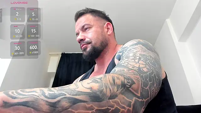 musclemonster31 online show from June 2026 08:56:02 PM