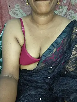 Snapshot of Malluivaniya chatting on October 2025 06:09:01 PM Malluivaniya online show from October 2025 06:09:01 PM