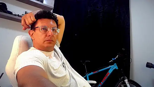 Snapshot of pedropicapi chatting on May 2026 01:56:02 AM pedropicapi online show from May 2026 01:56:02 AM