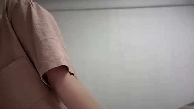 Isabel-Bailey online show from October 2025 09:04:02 PM