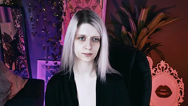 Snapshot of Noah_ElmerX chatting on April 2026 03:17:02 PM Noah ElmerX online show from April 2026 03:17:02 PM