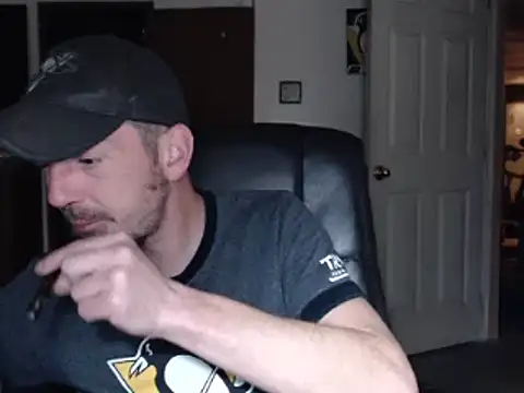 pensguy30 online show from December 2024 02:41:02 AM