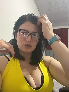 adriana71 online show from September 2025 08:43:01 PM