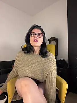 Snapshot of adriana71 chatting on June 2026 03:28:01 AM adriana71 online show from June 2026 03:28:01 AM