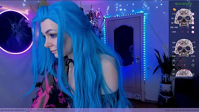 Fridart-house Fortuna online show from December 2025 02:02:02 PM