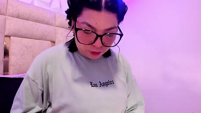 PauletteJ online show from March 2026 11:50:01 AM