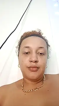 Snapshot of Miss-boobs chatting on December 2024 11:25:02 PM Miss-boobs online show from December 2024 11:25:02 PM