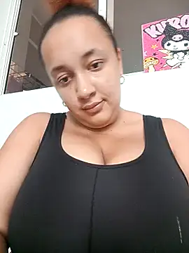 Snapshot of Miss-boobs chatting on January 2025 08:19:02 PM Miss-boobs online show from January 2025 08:19:02 PM