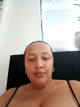 Snapshot of Miss-boobs chatting on January 2025 03:57:02 PM Miss-boobs online show from January 2025 03:57:02 PM